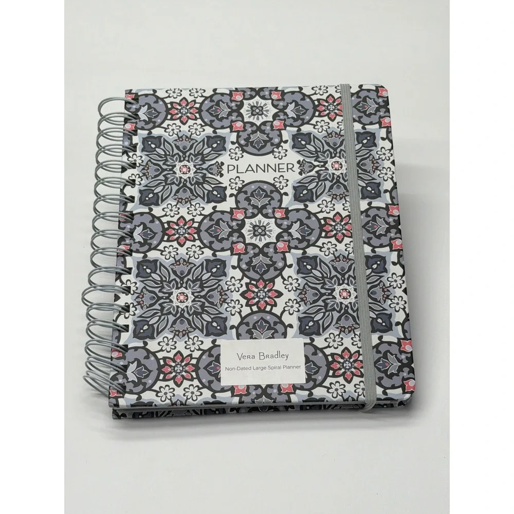 Vera Bradley Lisbon Medallion‎ Non-Dated Large Spiral Planner 12 Month Undated